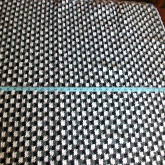 Hand Crochet Black White Metallic Silver Gray Check Lap Afghan Throw 38" x 45" - Picture 6 of 6